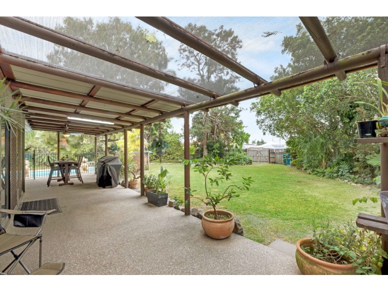 6 Viola Street, Glenella QLD 4740
