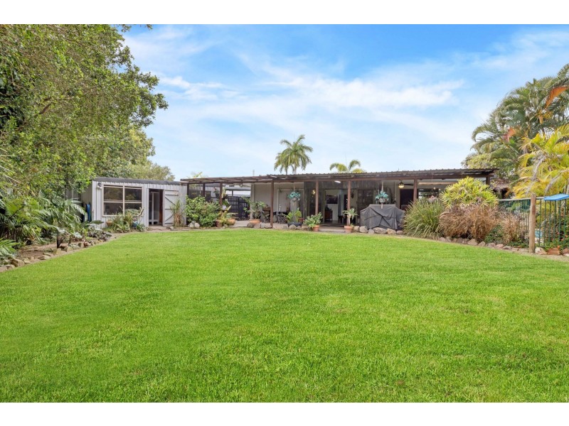 6 Viola Street, Glenella QLD 4740