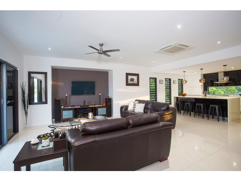 16 Turtle Place, Blacks Beach QLD 4740