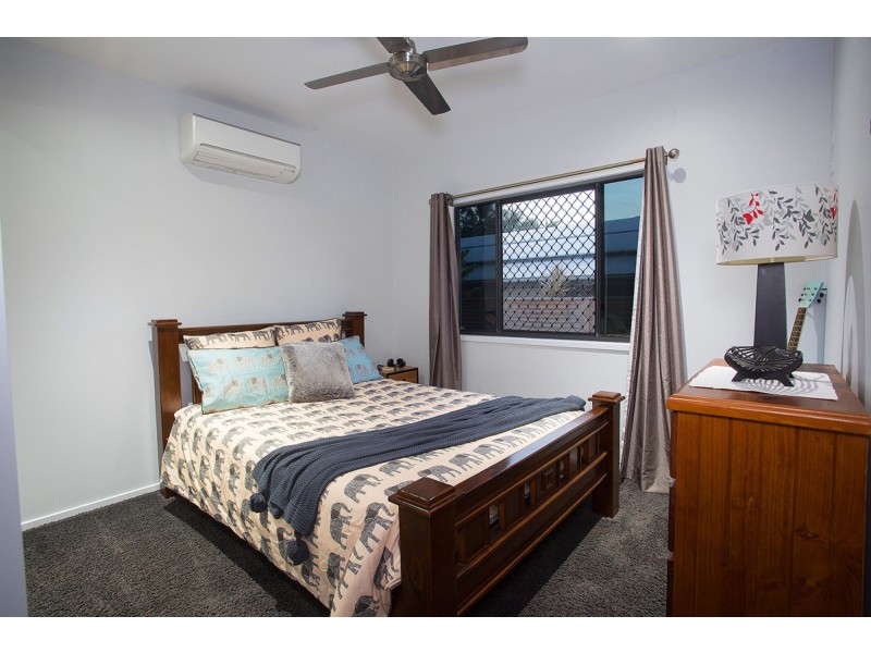 16 Turtle Place, Blacks Beach QLD 4740