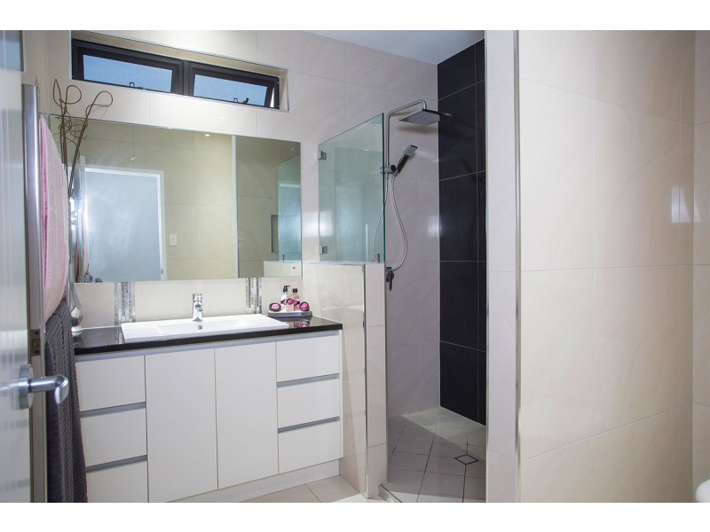 16 Turtle Place, Blacks Beach QLD 4740