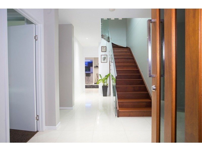 16 Turtle Place, Blacks Beach QLD 4740