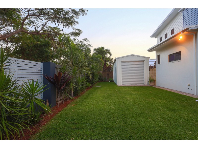 16 Turtle Place, Blacks Beach QLD 4740