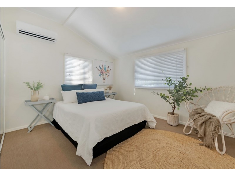 33 Shakespeare Street, East Mackay QLD 4740