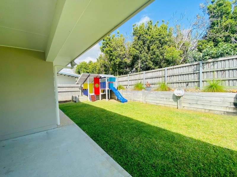 33 Raffia Street, Rural View QLD 4740