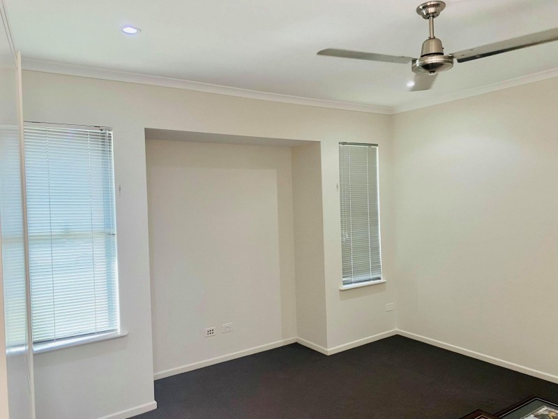 33 Raffia Street, Rural View QLD 4740