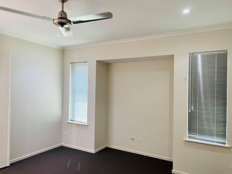 33 Raffia Street, Rural View QLD 4740