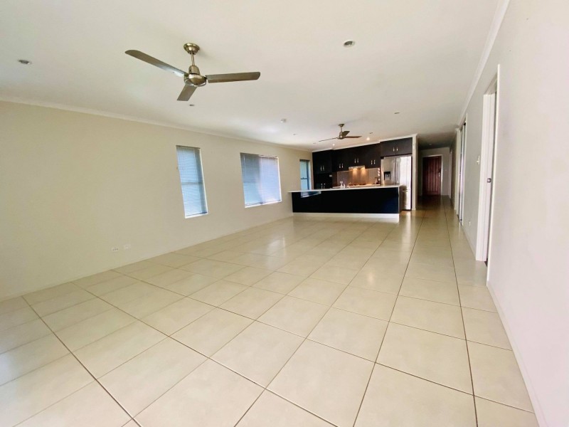 33 Raffia Street, Rural View QLD 4740