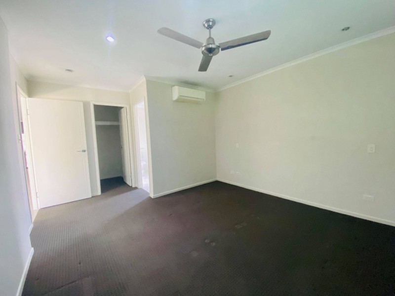 33 Raffia Street, Rural View QLD 4740