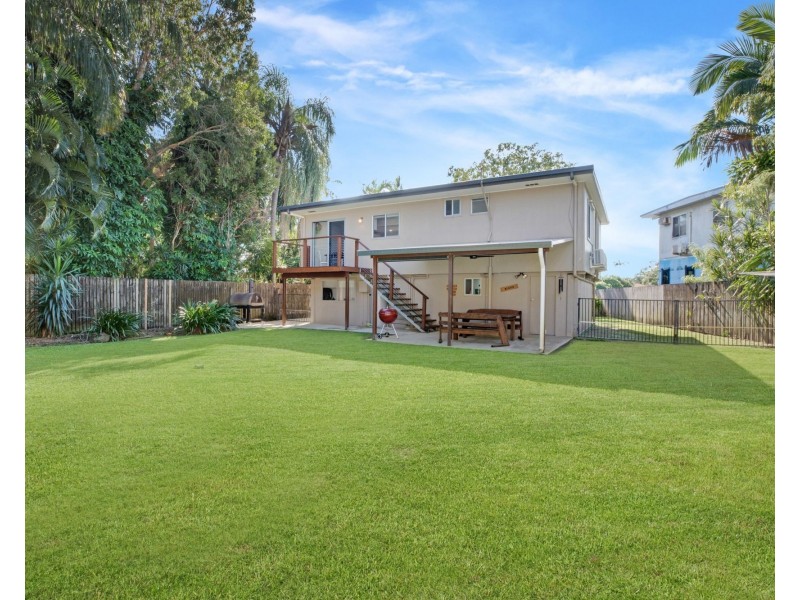 3 Marrau Court, Slade Point QLD 4740