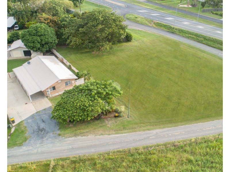 141 Bruce Highway, Bakers Creek QLD 4740