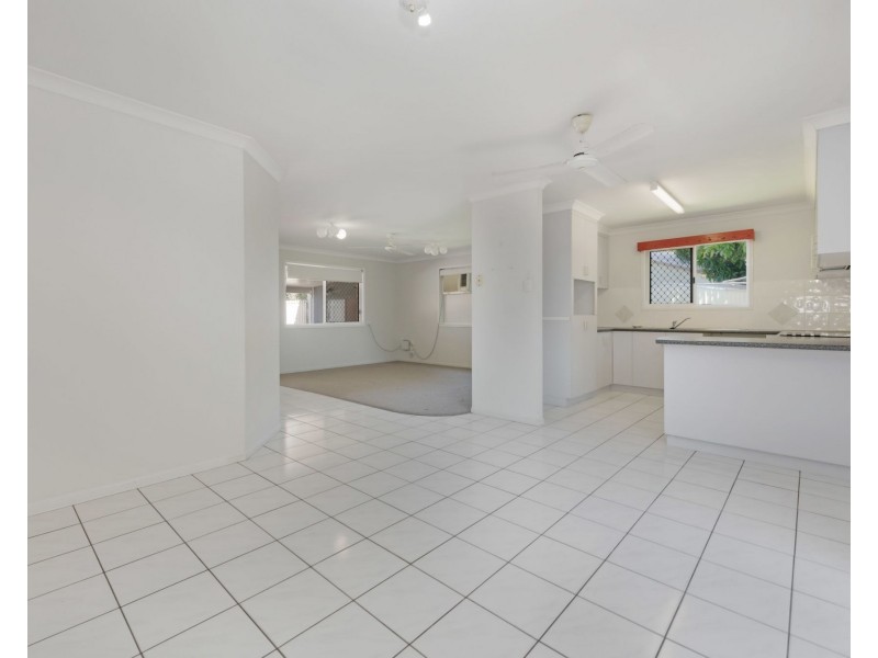 141 Bruce Highway, Bakers Creek QLD 4740