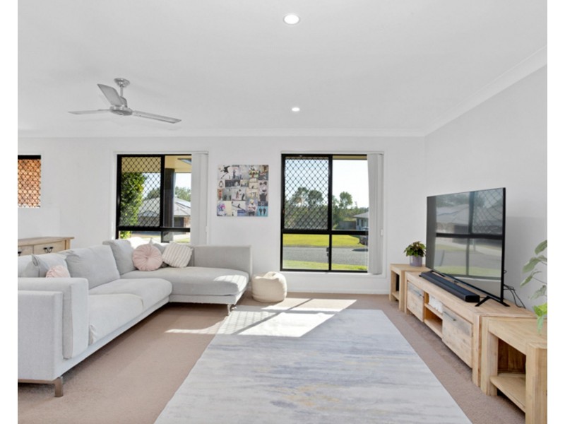 29 Brooksfield Drive, Sarina Beach QLD 4737