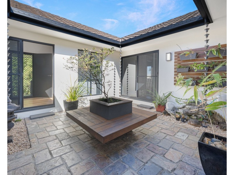 11 Percy Court, Glenella QLD 4740