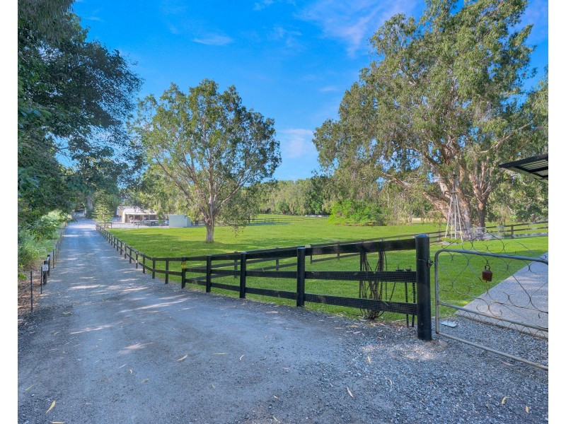 80 Banksia Avenue, Andergrove QLD 4740