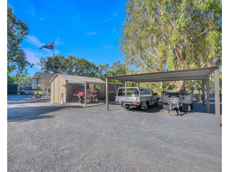 80 Banksia Avenue, Andergrove QLD 4740
