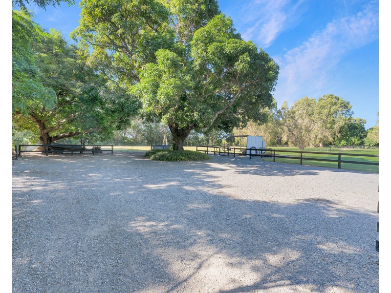 80 Banksia Avenue, Andergrove QLD 4740