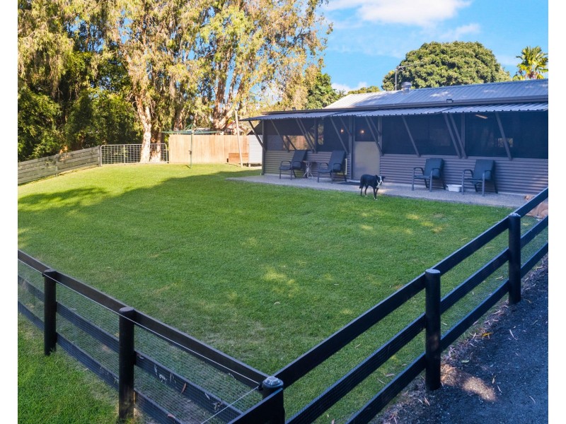 80 Banksia Avenue, Andergrove QLD 4740