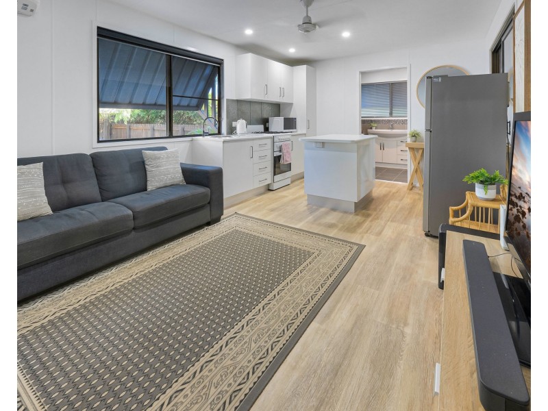 80 Banksia Avenue, Andergrove QLD 4740