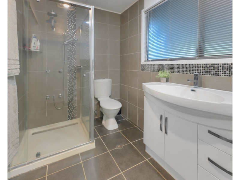 80 Banksia Avenue, Andergrove QLD 4740