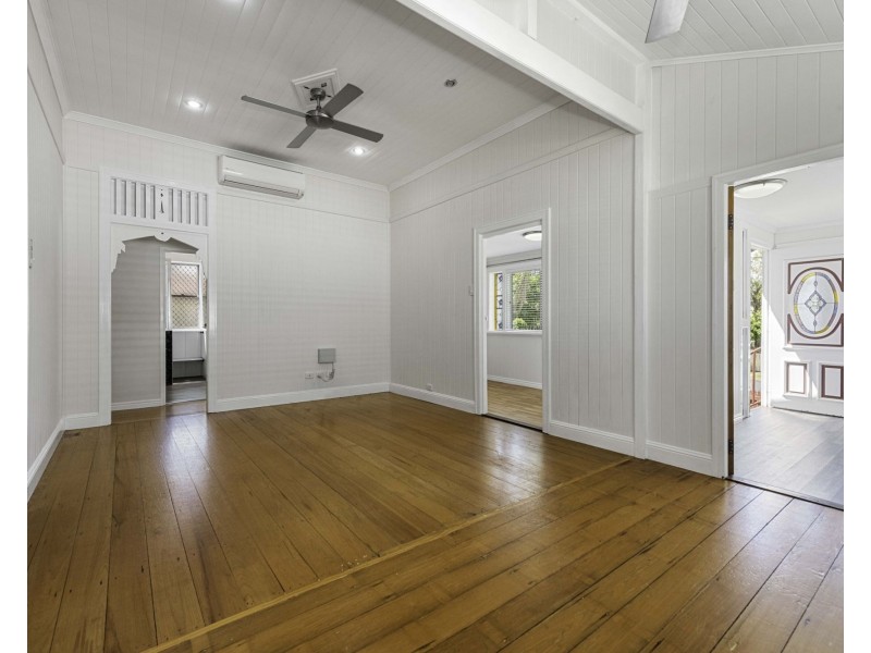 11 Beaton Street, West Mackay QLD 4740