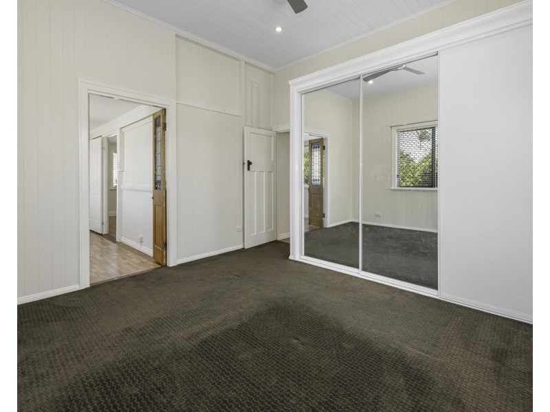 11 Beaton Street, West Mackay QLD 4740