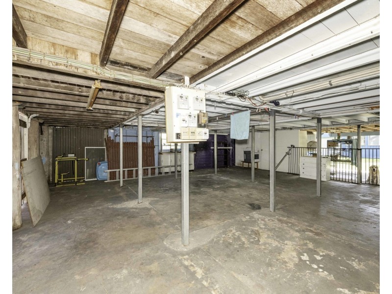 11 Beaton Street, West Mackay QLD 4740