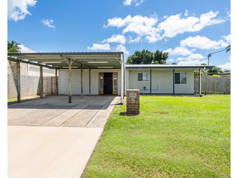 5 Lambrook Court, Alexandra QLD 4740