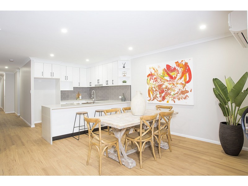 1 & 2/19 The Crescent, North Mackay QLD 4740