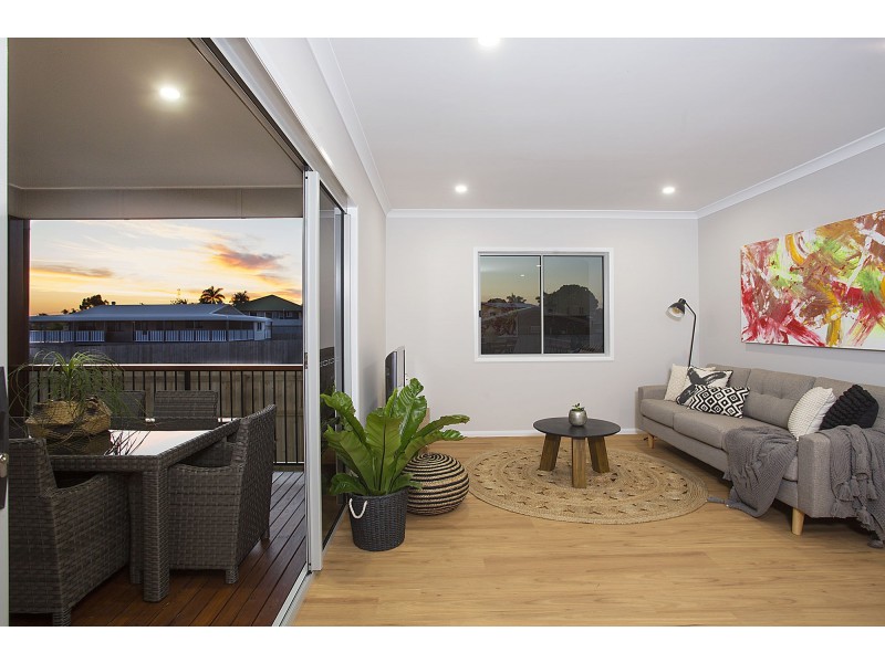 1 & 2/19 The Crescent, North Mackay QLD 4740