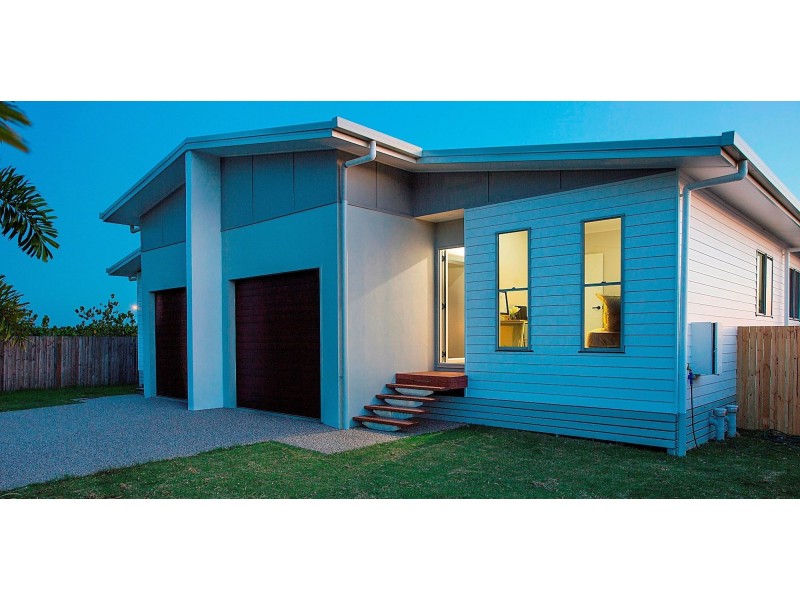 1 & 2/19 The Crescent, North Mackay QLD 4740