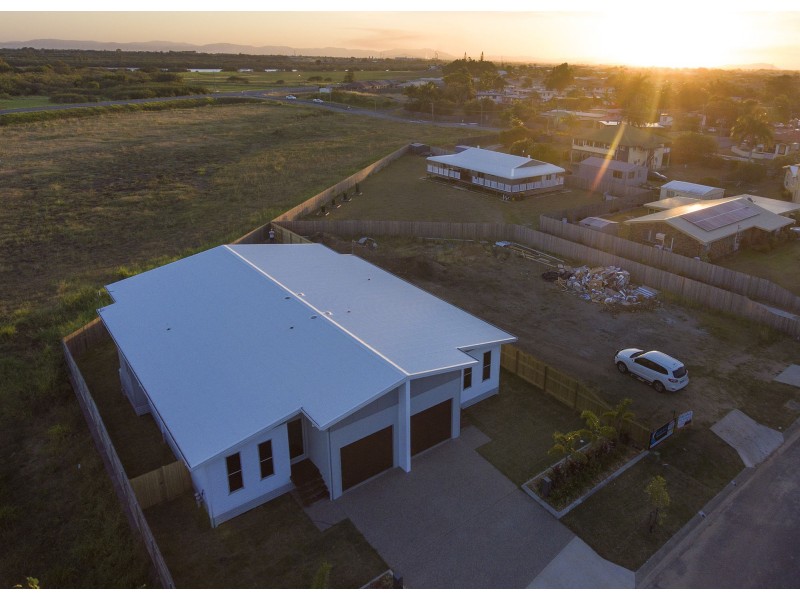 1 & 2/19 The Crescent, North Mackay QLD 4740