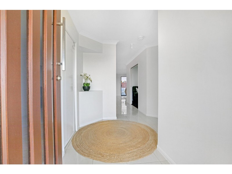 2 Surrey Court, Ooralea QLD 4740