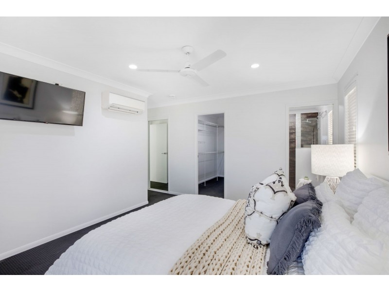 2 Surrey Court, Ooralea QLD 4740