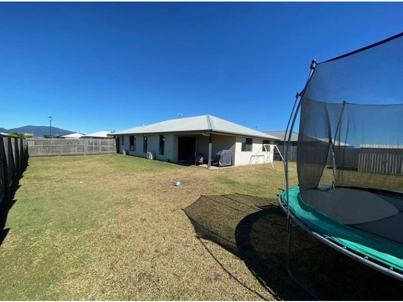 2 Nives Street, Mirani QLD 4754