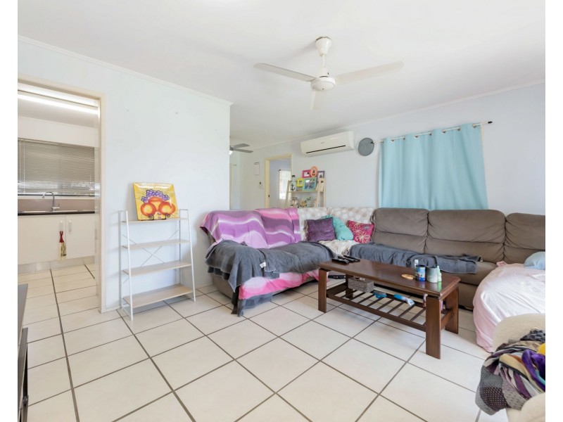 9 Pharlap Parade, Ooralea QLD 4740