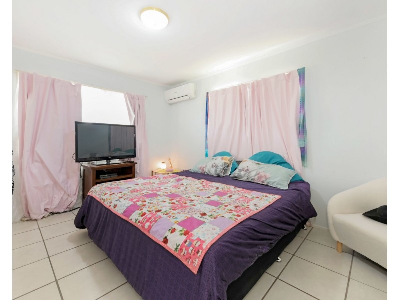 9 Pharlap Parade, Ooralea QLD 4740