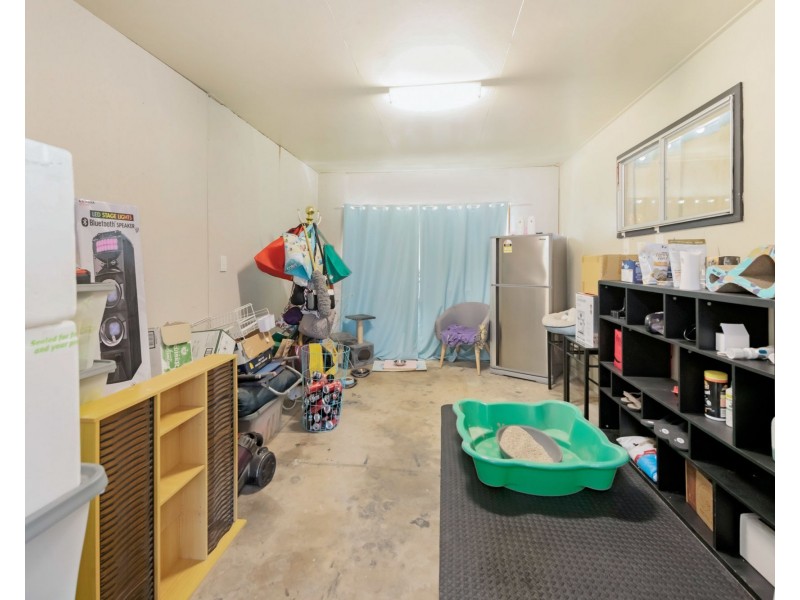 9 Pharlap Parade, Ooralea QLD 4740