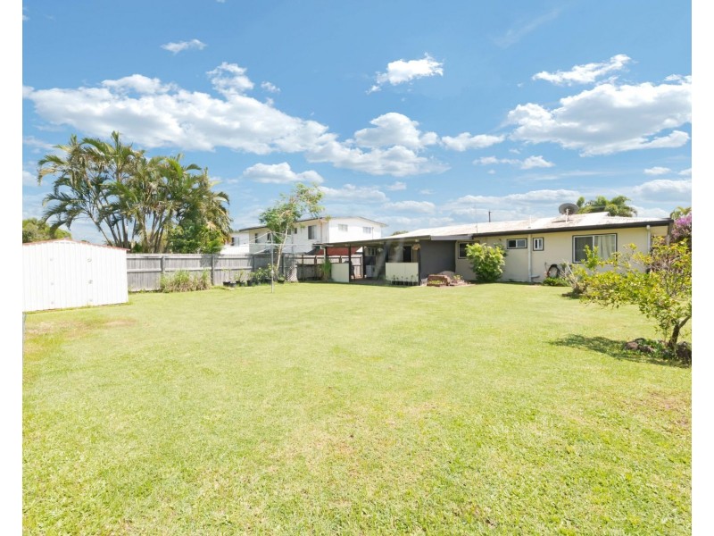 9 Pharlap Parade, Ooralea QLD 4740