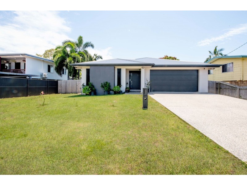 5 Preston Street, Slade Point QLD 4740