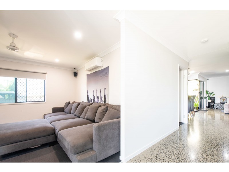 5 Preston Street, Slade Point QLD 4740