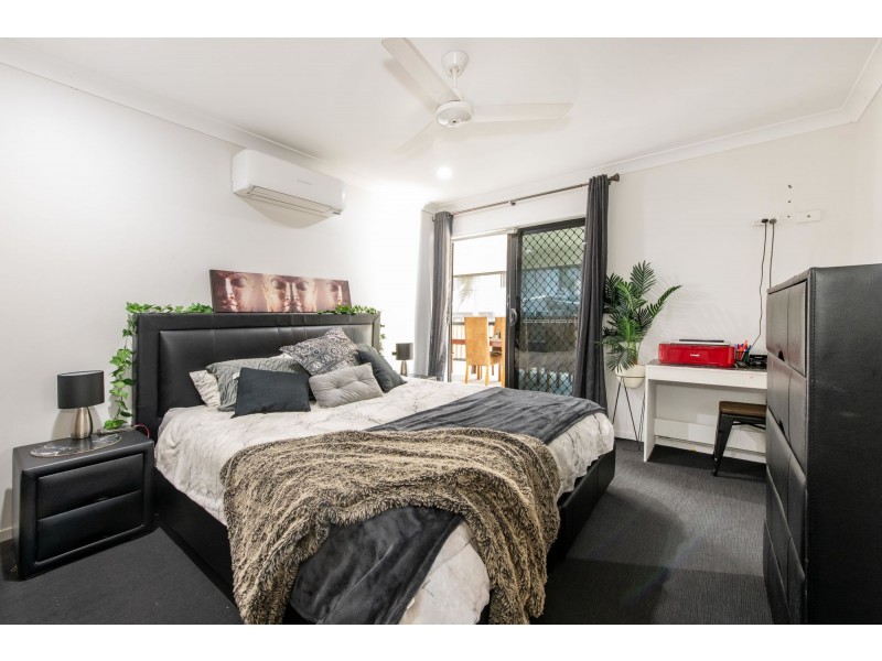 5 Preston Street, Slade Point QLD 4740