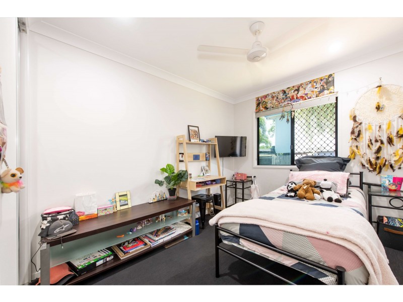 5 Preston Street, Slade Point QLD 4740