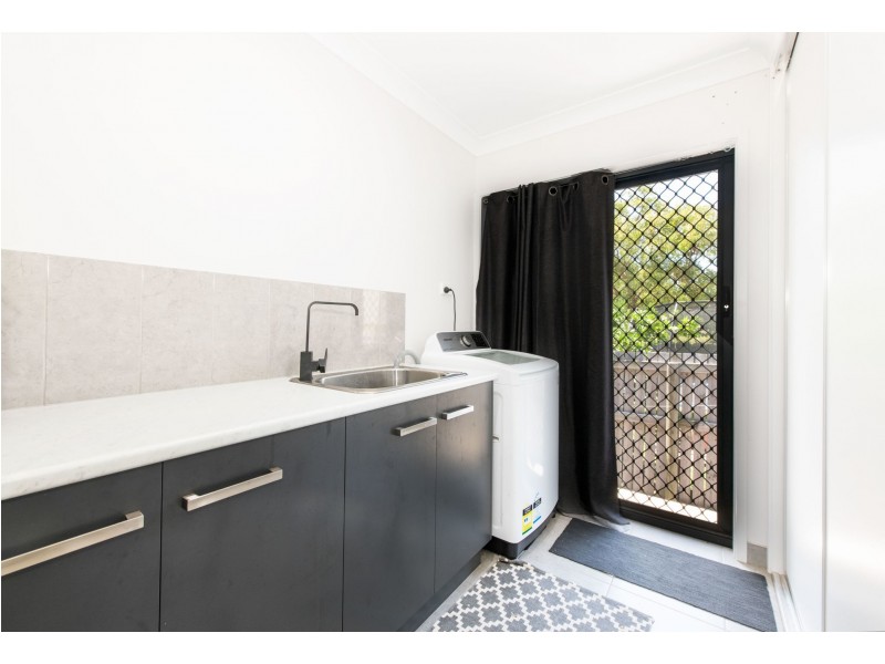 5 Preston Street, Slade Point QLD 4740