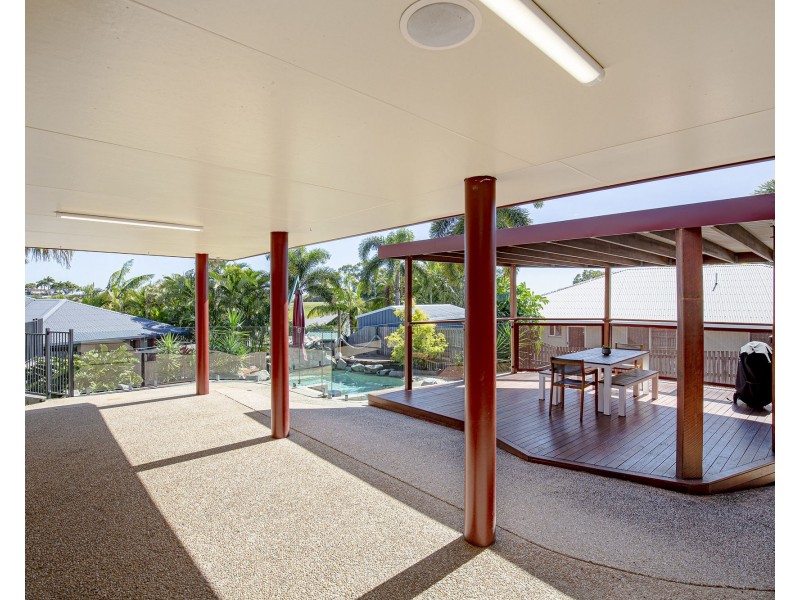 6 Sir Griffith Way, Rural View QLD 4740
