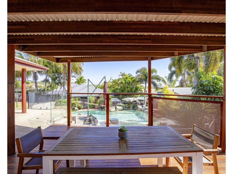 6 Sir Griffith Way, Rural View QLD 4740