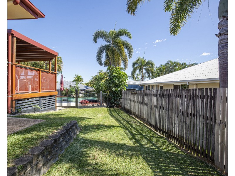 6 Sir Griffith Way, Rural View QLD 4740