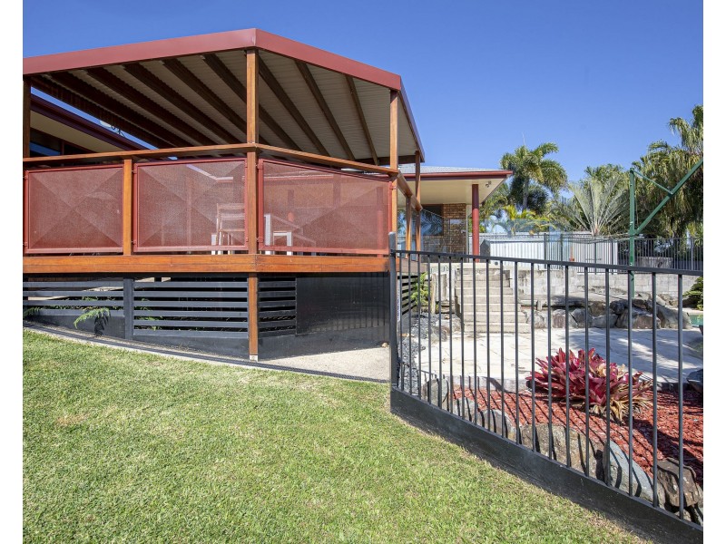 6 Sir Griffith Way, Rural View QLD 4740