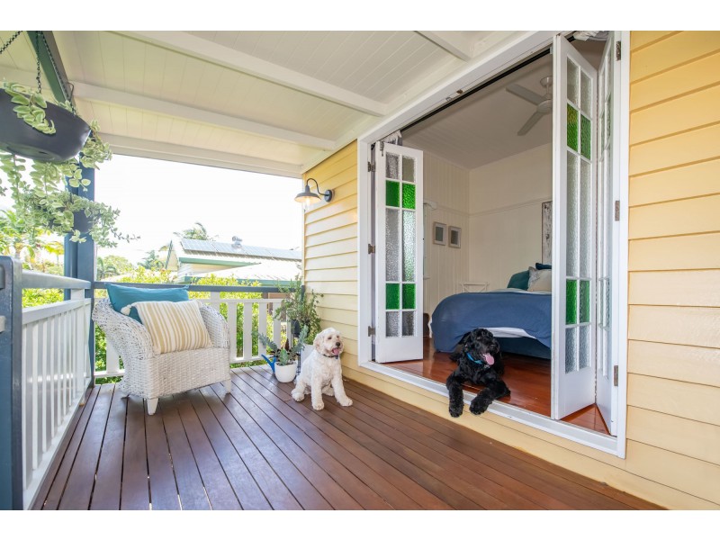 16 Beaton Street, West Mackay QLD 4740