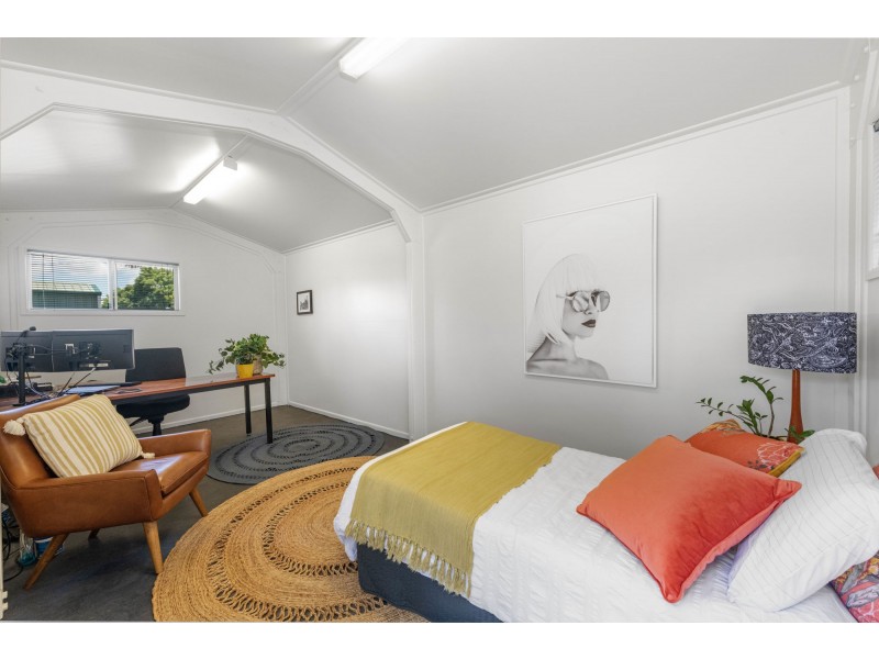 16 Beaton Street, West Mackay QLD 4740